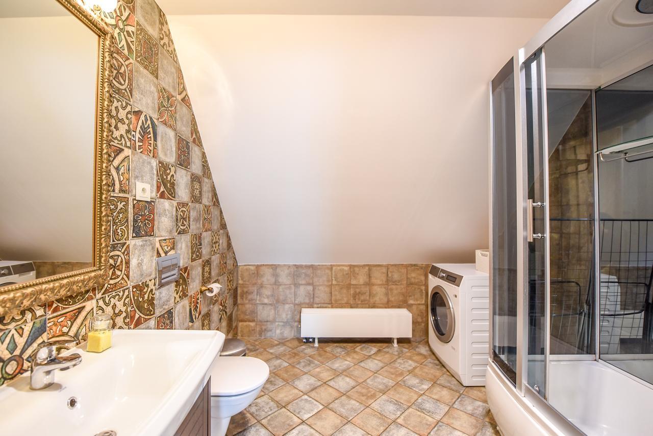 Kubu 4-Rooms Apartment Klaipeda Luaran gambar